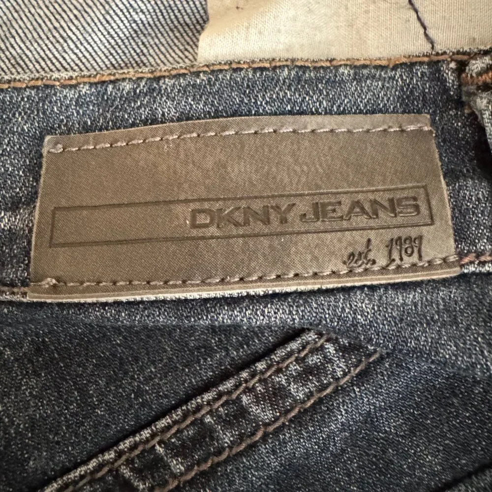 DKNY Jeans SOHO Skinny Medium Rinse 5-Pocket Denim Jeans Size  16W